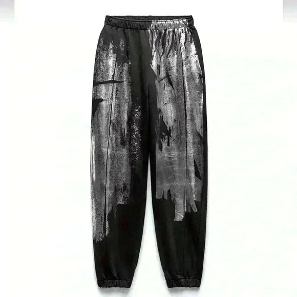 *NWOT* Zara Joggers in black with metallic splash detail. Size medium - Picture 1 of 8